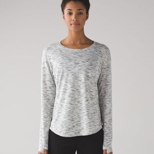 Lululemon Lost In Pace Long SleeveTiger Space Dye Black White size 6